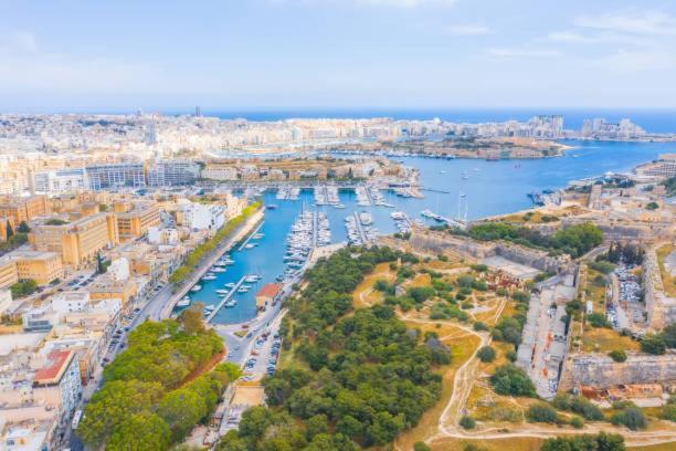 A Lovely 3 Bedroom, 3 Baths Home In The Centre Of Gzira By 360 Estates Εξωτερικό φωτογραφία